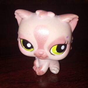 Littlest Pet Shop Pink and White Cat Action Figure
